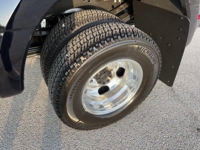 2026 Ford Super Duty F-350 DRW Platinum