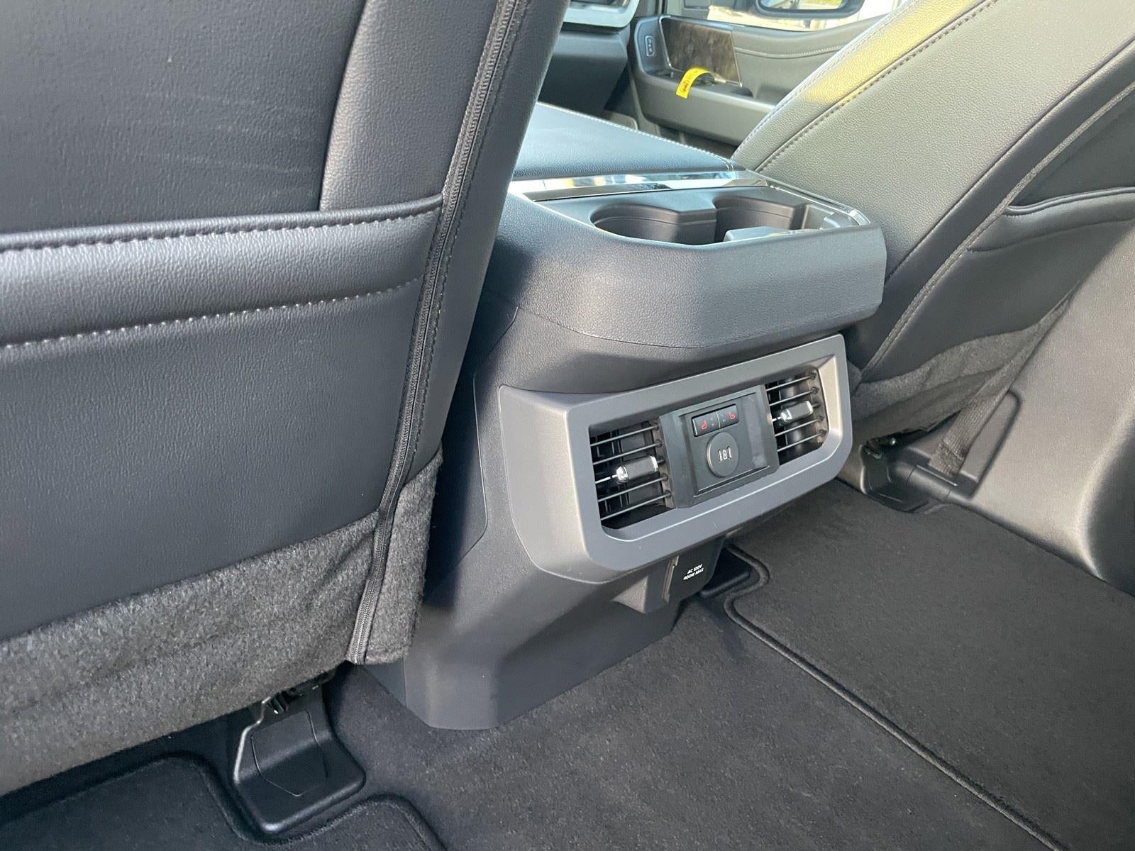 2026 Ford Super Duty F-350 DRW LARIAT