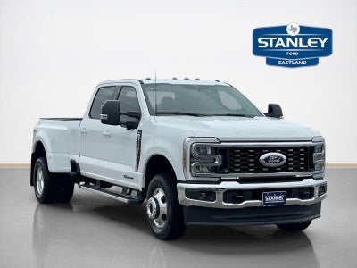 2026 Ford Super Duty F-350 DRW LARIAT