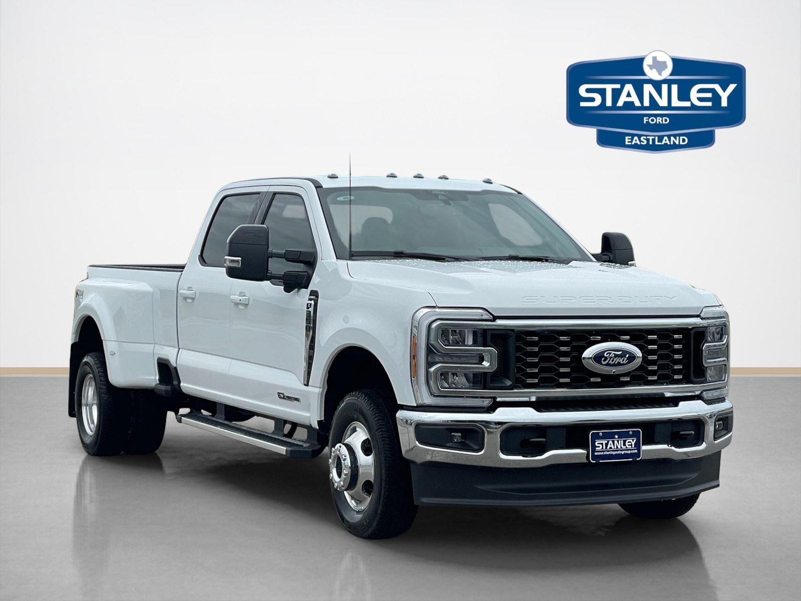 2026 Ford Super Duty F-350 DRW LARIAT