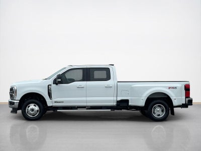2026 Ford Super Duty F-350 DRW LARIAT