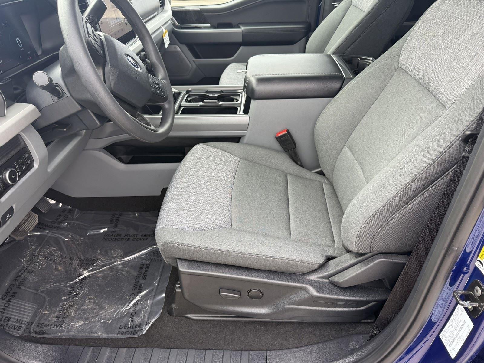 2026 Ford Super Duty F-350 DRW XLT