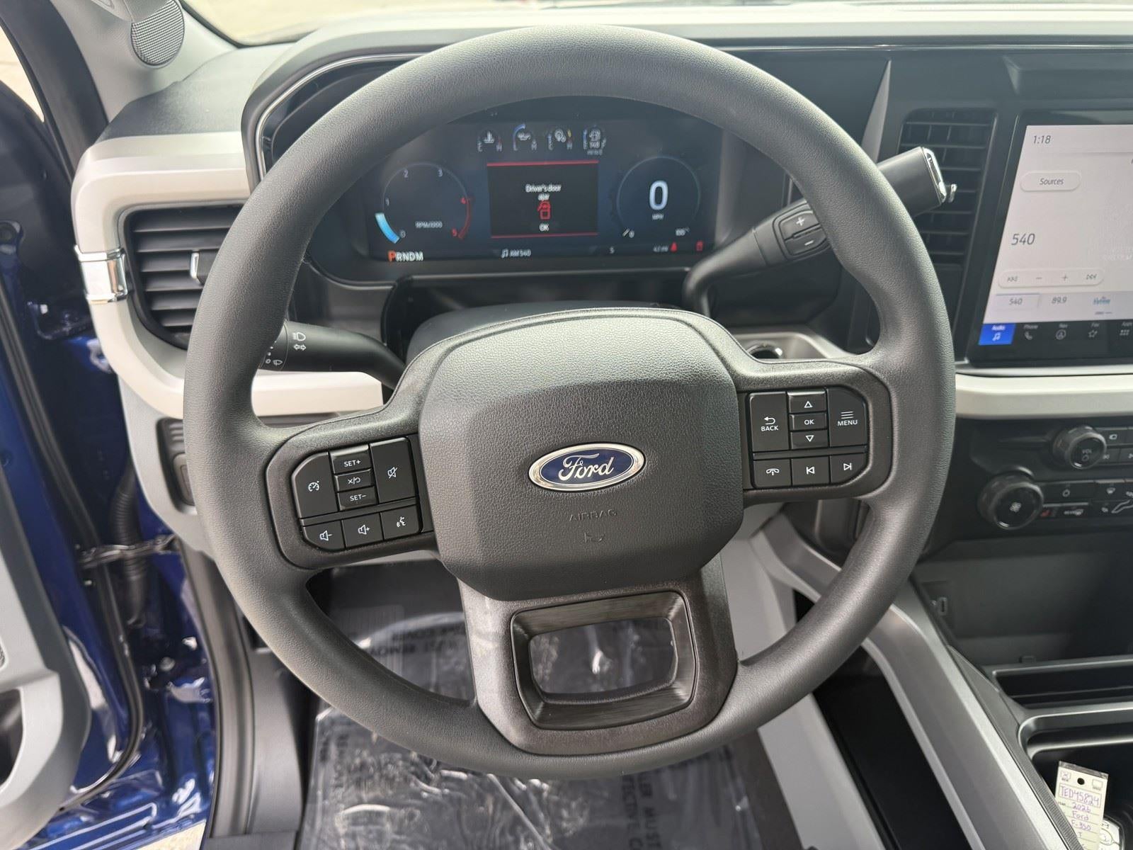 2026 Ford Super Duty F-350 DRW XLT