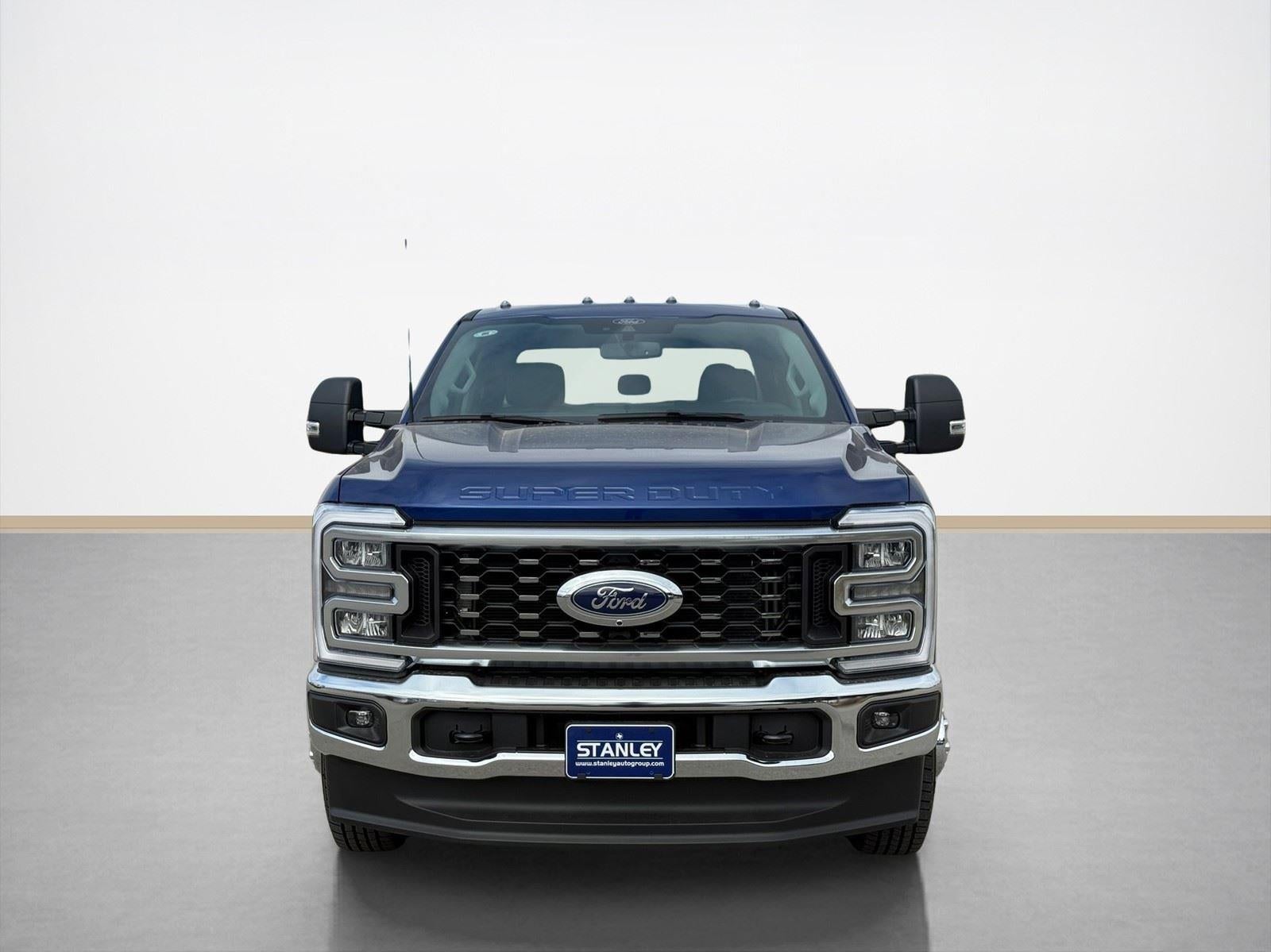 2026 Ford Super Duty F-350 DRW XLT