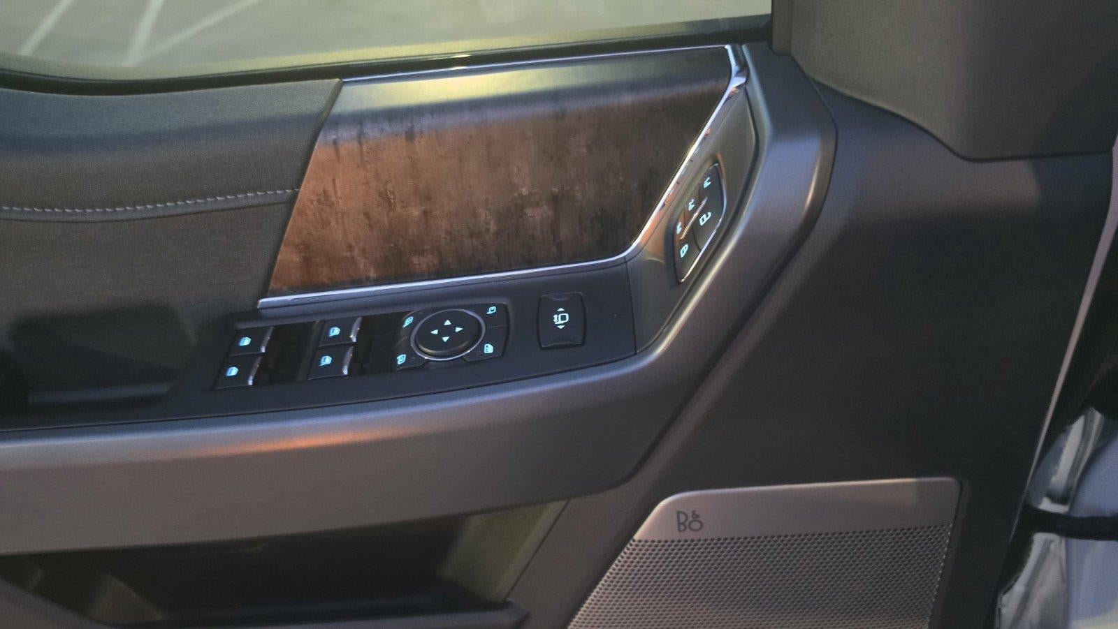 2026 Ford Super Duty F-350 DRW LARIAT