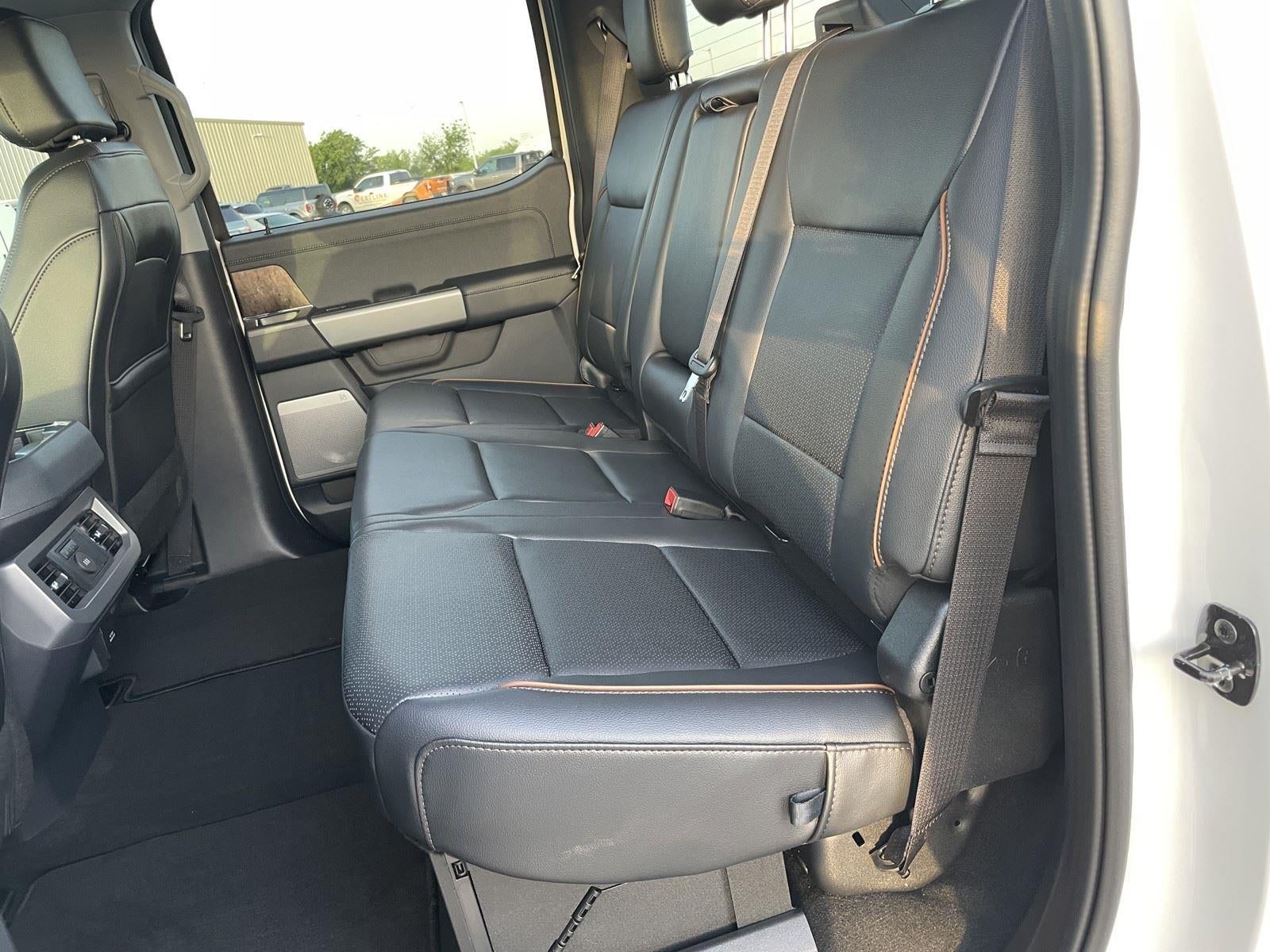 2026 Ford Super Duty F-350 DRW LARIAT