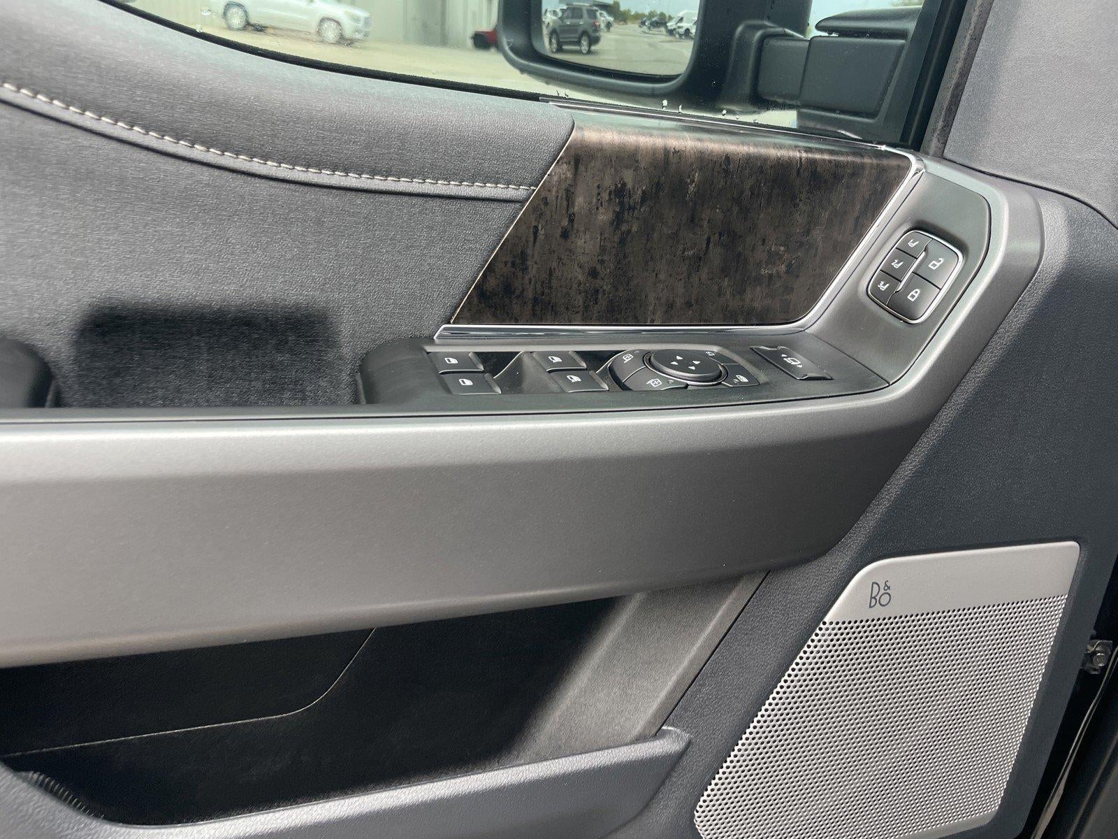 2027 Ford Super Duty F-450 DRW LARIAT