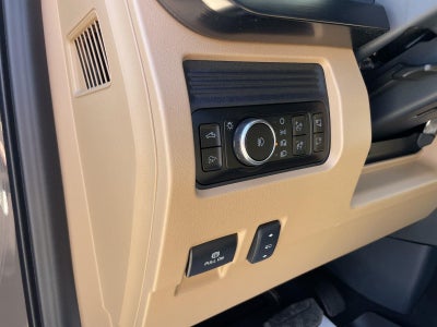 2026 Ford Super Duty F-450 DRW LARIAT