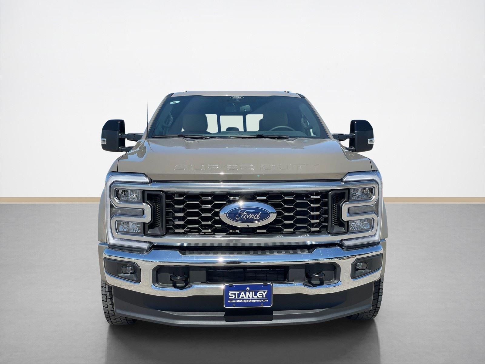 2026 Ford Super Duty F-450 DRW LARIAT