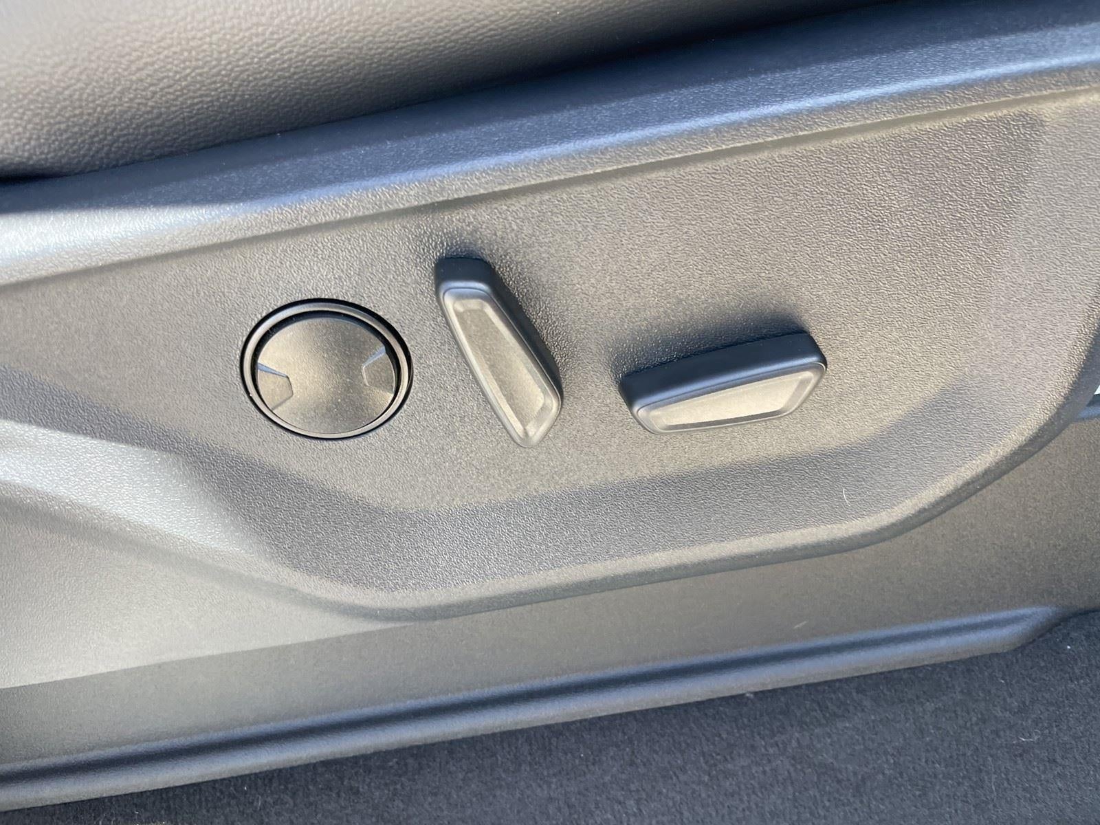 2026 Ford Super Duty F-450 DRW LARIAT