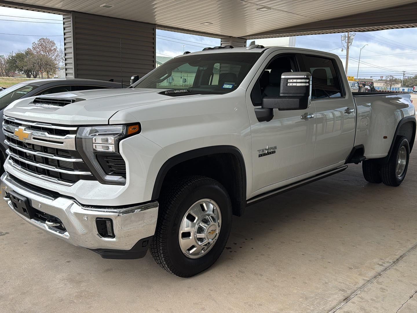 2025 Chevrolet Silverado 3500HD LTZ