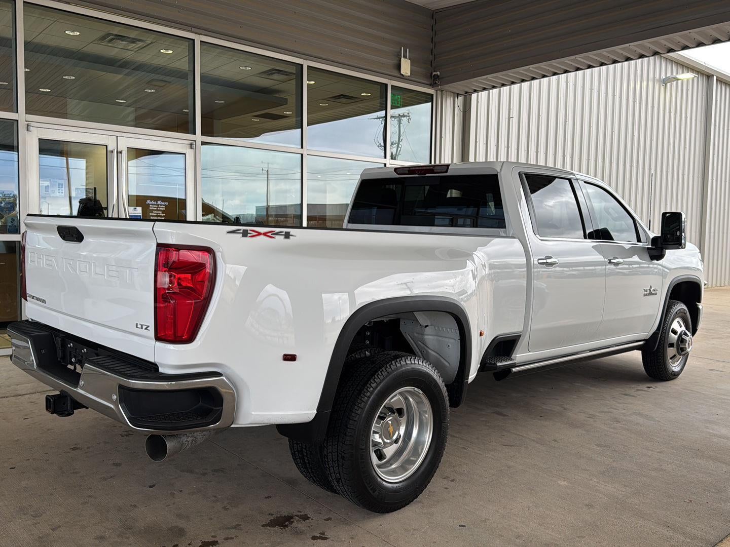 2025 Chevrolet Silverado 3500HD LTZ