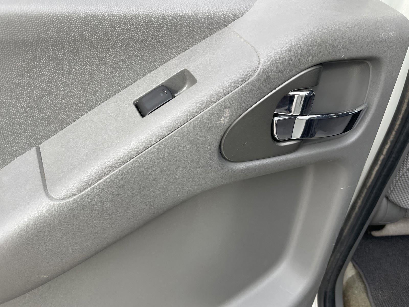 2017 Nissan Frontier SV V6