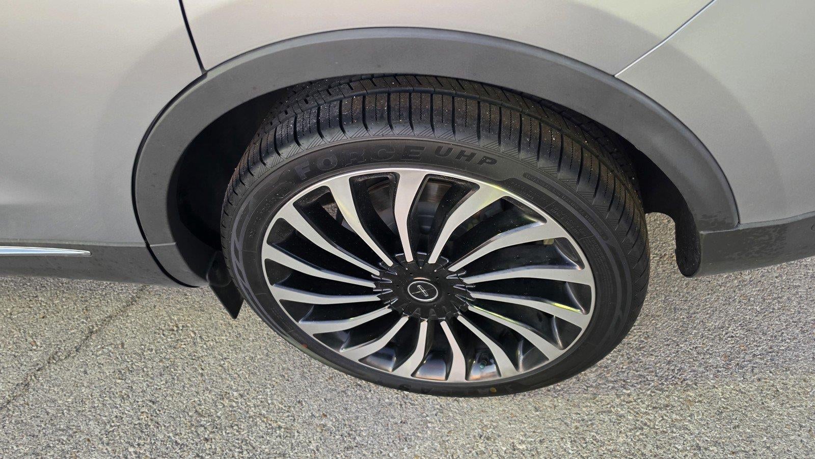 2020 Lincoln Nautilus Black Label