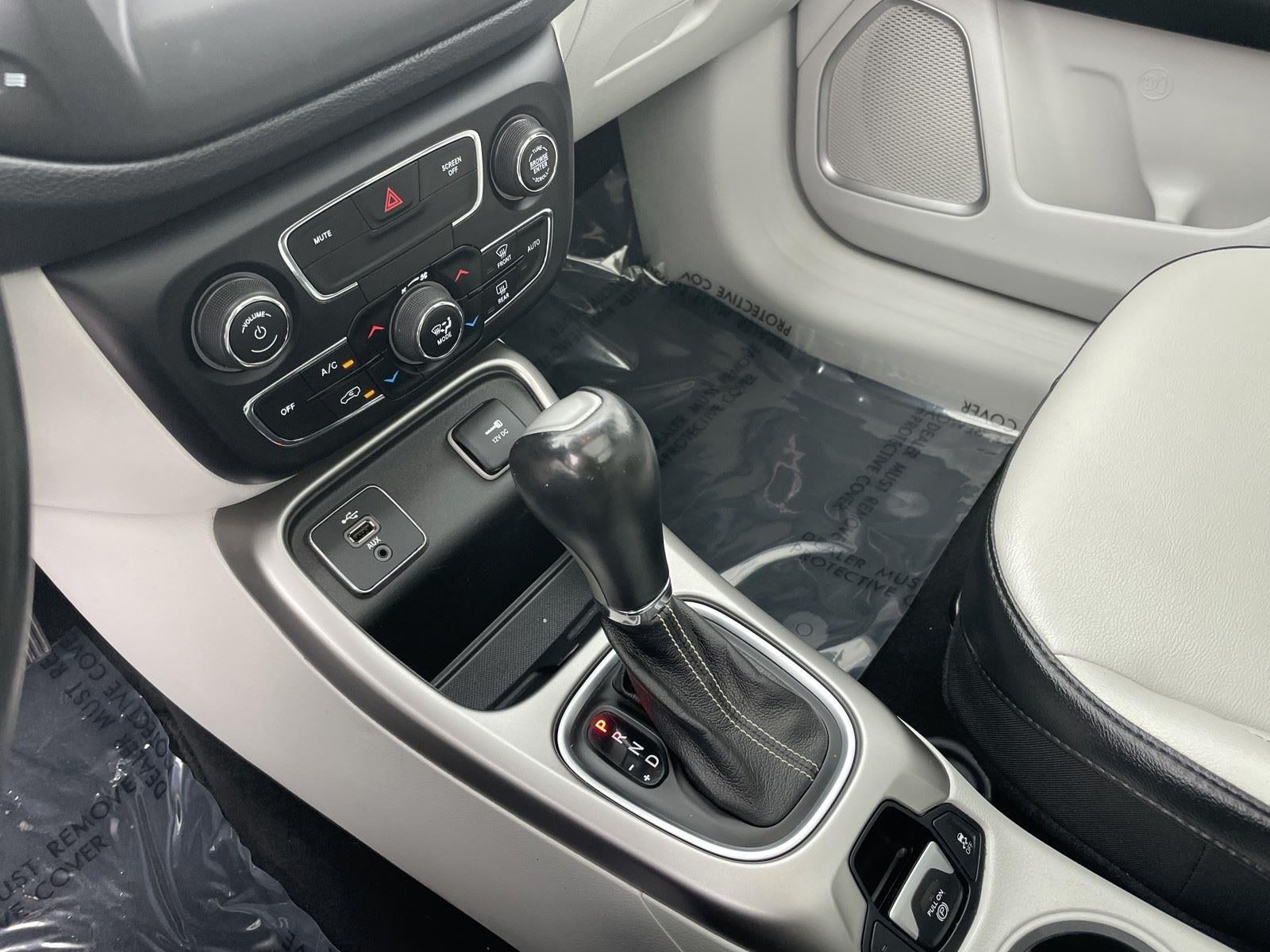 2018 Jeep Compass Latitude w/Sun/Wheel Pkg