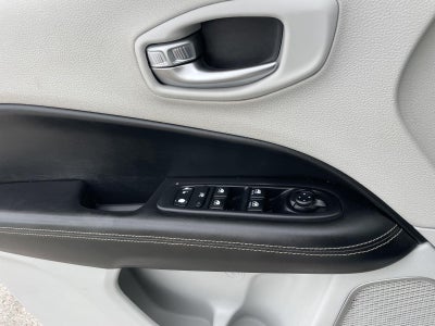 2018 Jeep Compass Latitude w/Sun/Wheel Pkg