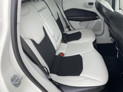 2018 Jeep Compass Latitude w/Sun/Wheel Pkg