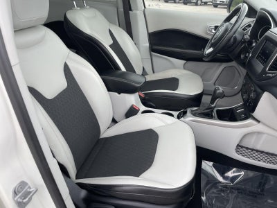 2018 Jeep Compass Latitude w/Sun/Wheel Pkg