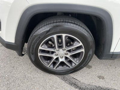 2018 Jeep Compass Latitude w/Sun/Wheel Pkg