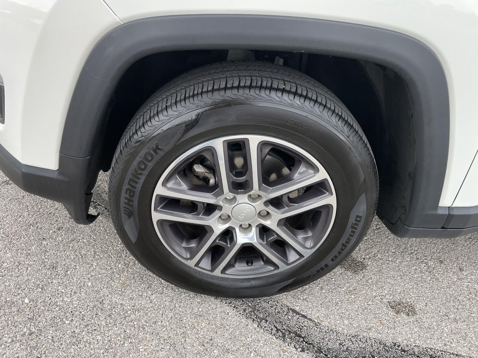 2018 Jeep Compass Latitude w/Sun/Wheel Pkg