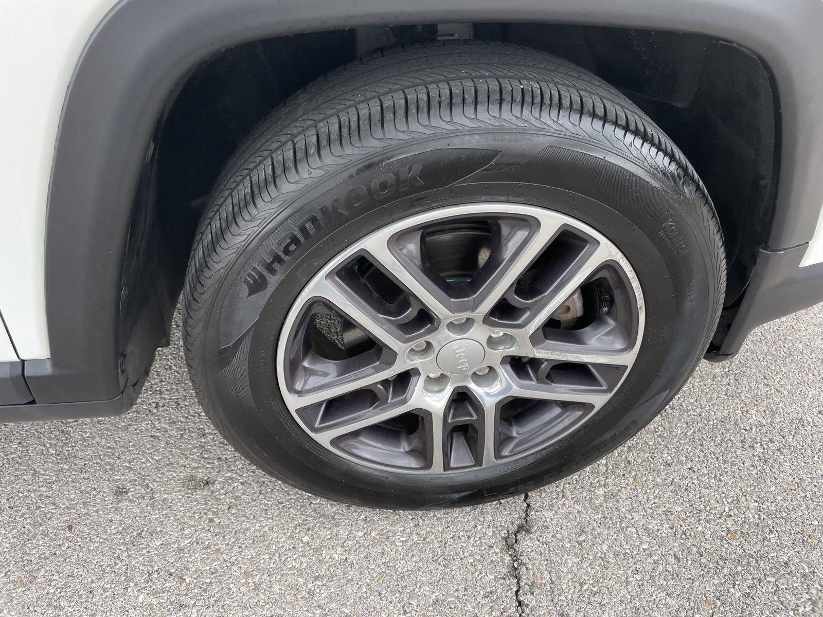 2018 Jeep Compass Latitude w/Sun/Wheel Pkg