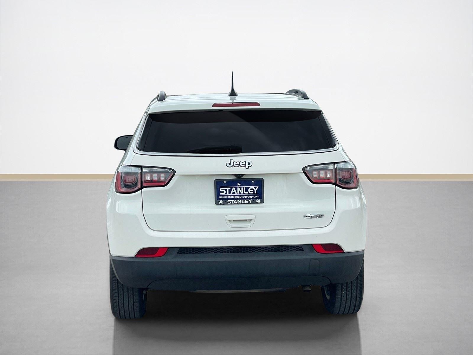 2018 Jeep Compass Latitude w/Sun/Wheel Pkg