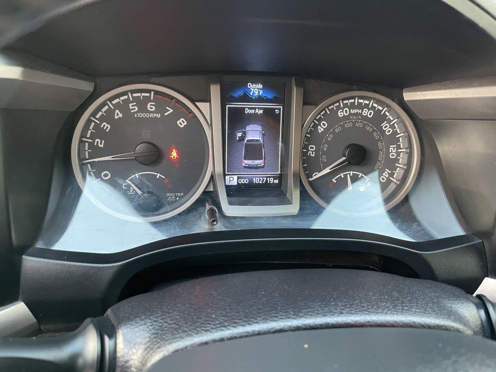2016 Toyota Tacoma SR5