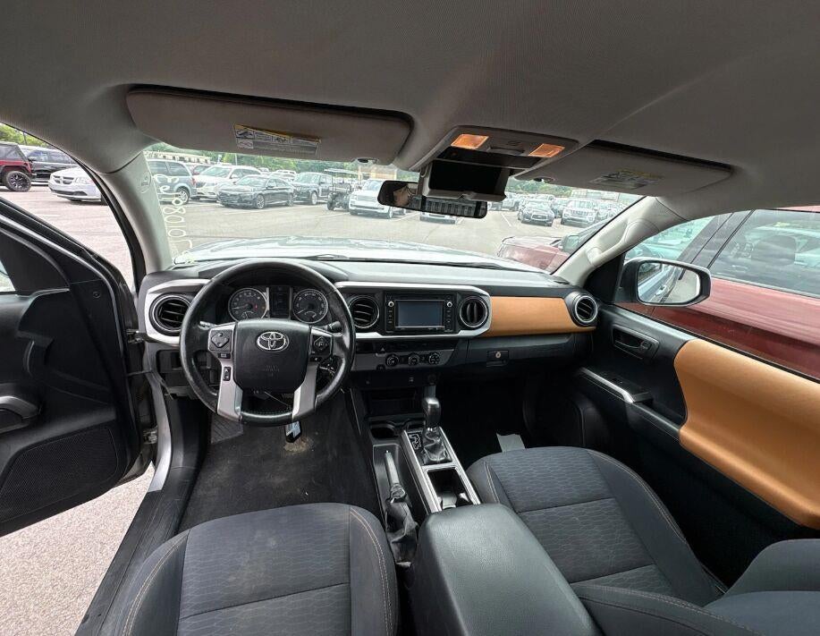 2016 Toyota Tacoma SR5