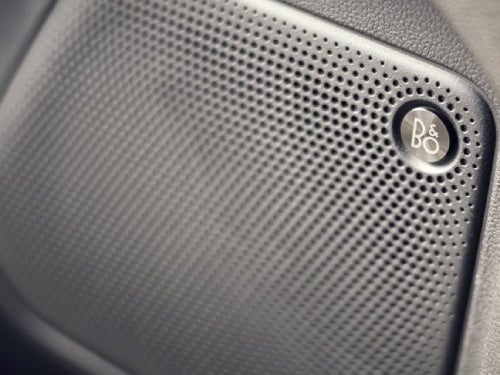 2024 Ford Escape close up view of speakers